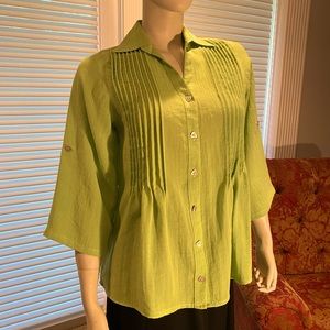 No Iron Linen Button-Up Fridaze Blouse